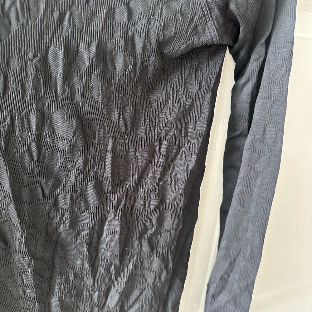 Lululemon Athletica Black Ribbed Jacket 2 - Picture 7 of 7